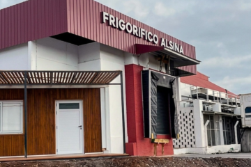 Cuidado ambiental y crecimiento: Frigorífico Alsina detalló sus prácticas ambientales y anunció una nueva etapa productiva Cuidado ambiental y crecimiento: Frigorífico Alsina detalló sus prácticas ambientales y anunció una nueva etapa productiva
