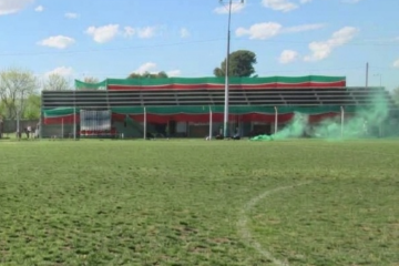 Independiente de Rivera recibió tres fechas de clausura y más de $ 5 millones de multa por los disturbios del clásico Independiente de Rivera recibió tres fechas de clausura y más de $ 5 millones de multa por los disturbios del clásico