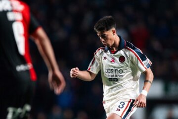 San Lorenzo empató sin goles ante Newell´s en el Nuevo Gasómetro San Lorenzo empató sin goles ante Newell´s en el Nuevo Gasómetro