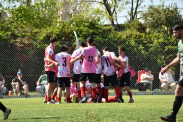Deportivo Rivera se quedó con el clásico de Reserva ante Independiente Deportivo Rivera se quedó con el clásico de Reserva ante Independiente
