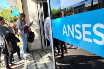 La prestación por desempleo crece casi 30% por impulso de despidos en industria, comercio y construcción La prestación por desempleo crece casi 30% por impulso de despidos en industria, comercio y construcción