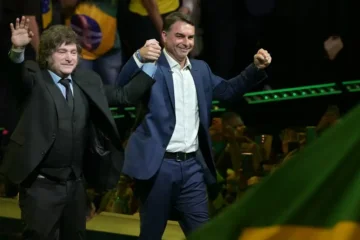 Milei a Bolsonaro: “Felicitaciones querido amigo por esta histórica elección ante el comunista de Lula» Milei a Bolsonaro: “Felicitaciones querido amigo por esta histórica elección ante el comunista de Lula»