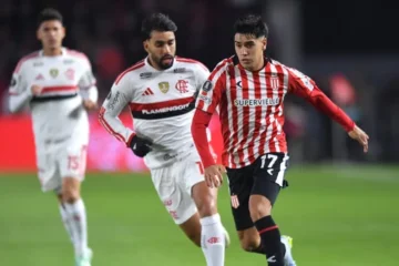 Estudiantes no pudo sacar ventaja ante Flamengo en La Plata Estudiantes no pudo sacar ventaja ante Flamengo en La Plata