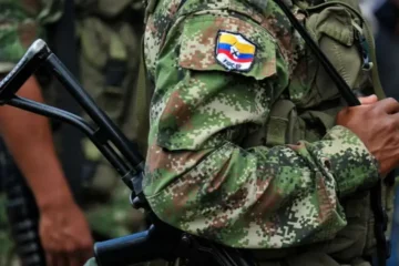 El Gobierno declaró como organizaciones terroristas a cinco grupos criminales y guerrilleros El Gobierno declaró como organizaciones terroristas a cinco grupos criminales y guerrilleros