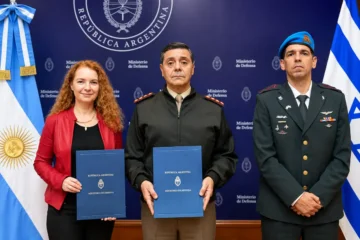 Argentina e Israel firmaron un acuerdo de cooperación militar y tecnológica Argentina e Israel firmaron un acuerdo de cooperación militar y tecnológica