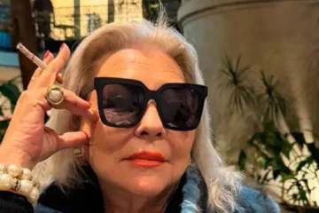 Carrió denunció penalmente a Milei por abuso de autoridad y violencia de género contra Maru Duffard Carrió denunció penalmente a Milei por abuso de autoridad y violencia de género contra Maru Duffard