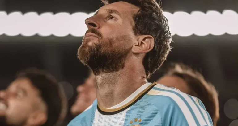 Messi se despidió de la Selección: «Ya extraño vestir la celeste y blanca» y «no quiero olvidarme del Diego» Messi se despidió de la Selección: «Ya extraño vestir la celeste y blanca» y «no quiero olvidarme del Diego»