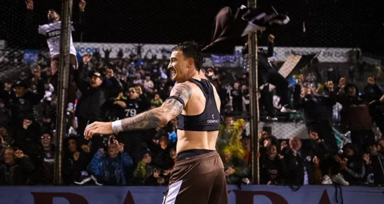 Platense, a la final de la Copa Argentina tras vencer por penales a Atlético Tucumán Platense, a la final de la Copa Argentina tras vencer por penales a Atlético Tucumán