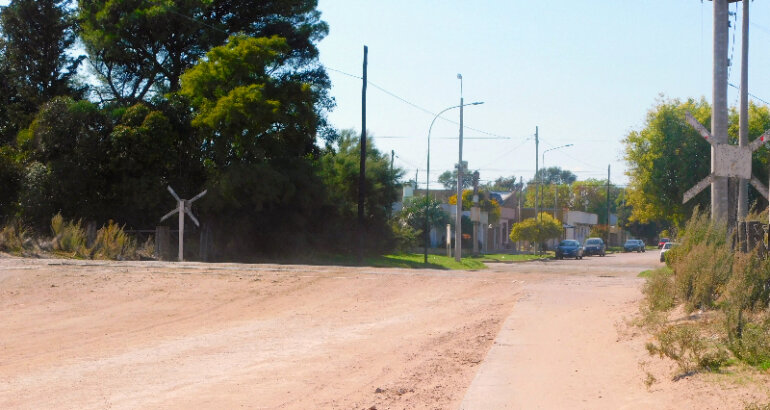Piden mejoras de seguridad en el paso a nivel sur de Rivera Piden mejoras de seguridad en el paso a nivel sur de Rivera