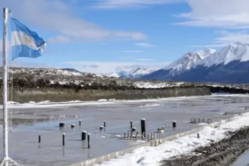El Gobierno nacional autorizó una licitación por $7.638 millones para obras en la Base Naval de Ushuaia El Gobierno nacional autorizó una licitación por $7.638 millones para obras en la Base Naval de Ushuaia