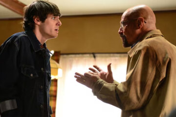 Murió el actor que hizo del hijo de Walter White en «Breaking Bad» Murió el actor que hizo del hijo de Walter White en «Breaking Bad»